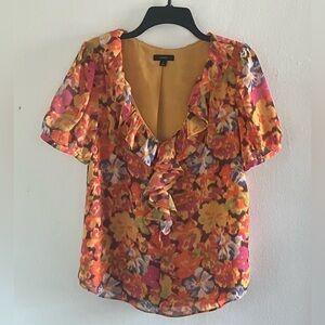 J. CREW floral ruffle v neck top sz M